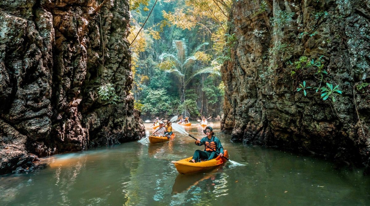 AO NANG / KRABI: Morning Kayak – Semi-private