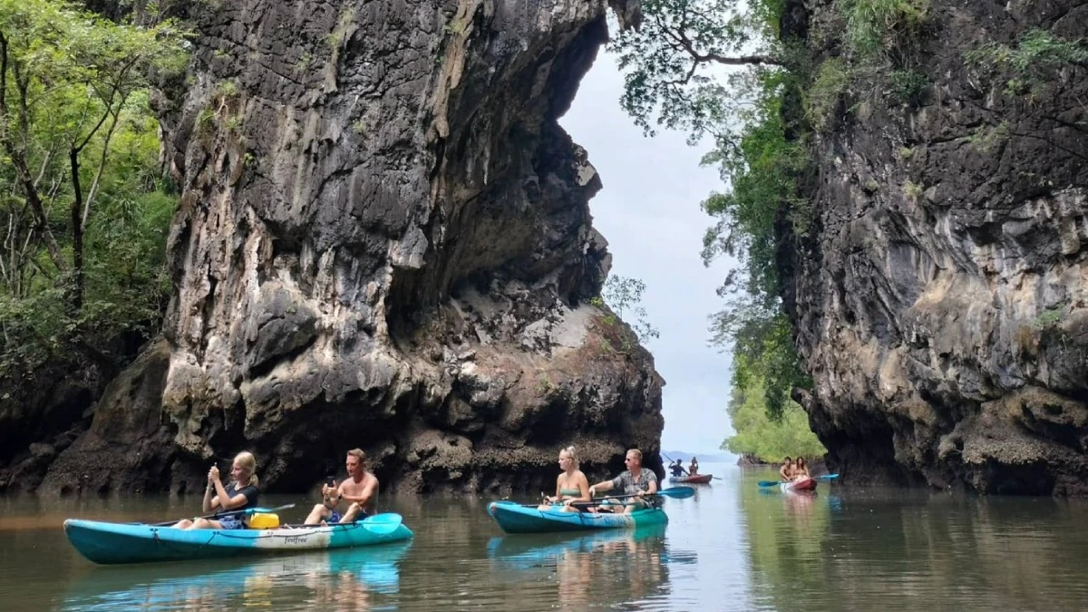 AO NANG / KRABI: Kayak & Thai Massage – Semi-private