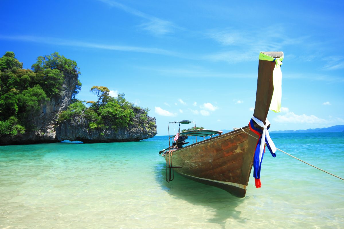 AO NANG / KRABI: Hong Island by Private Long-tail Boat